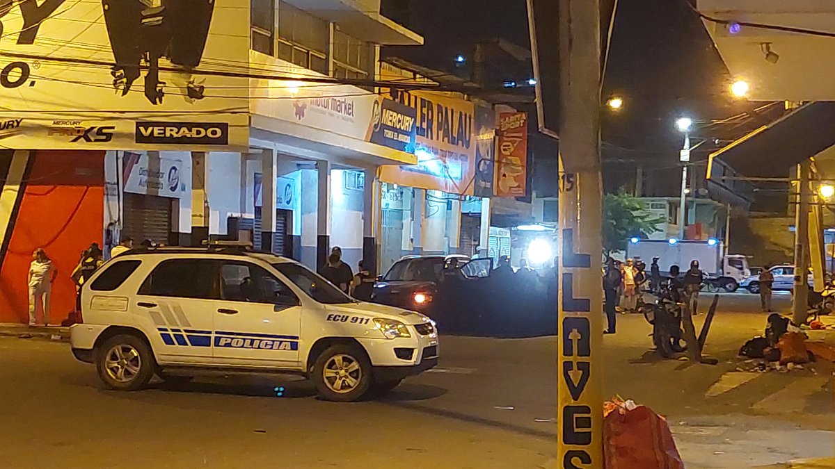 La violencia sorprendió a dos hombres cerca de la zona comercial de Nuevo Tarqui, en Manta