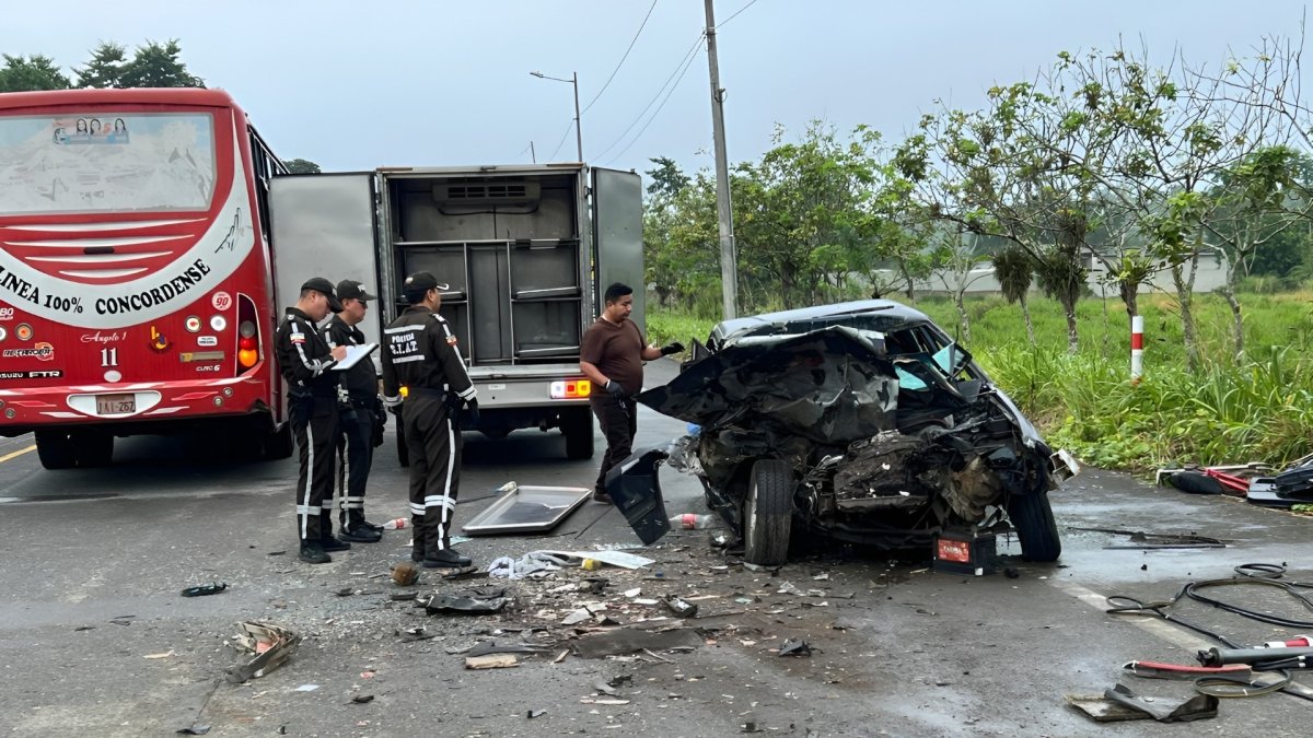 Tragedia en la vía a La Concordia: tres mujeres de una familia fallecieron en choque