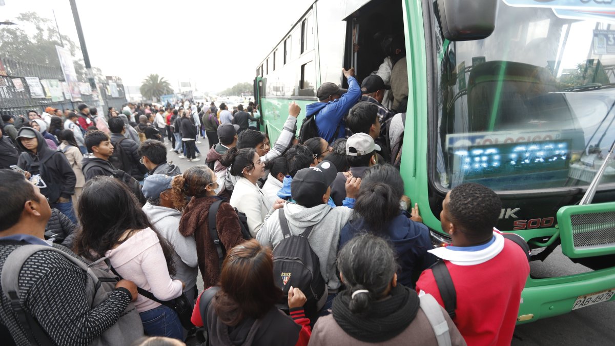 Buses Quito: Más de 3.100 sancionados en lo que va del año ¿Qué pasa ...