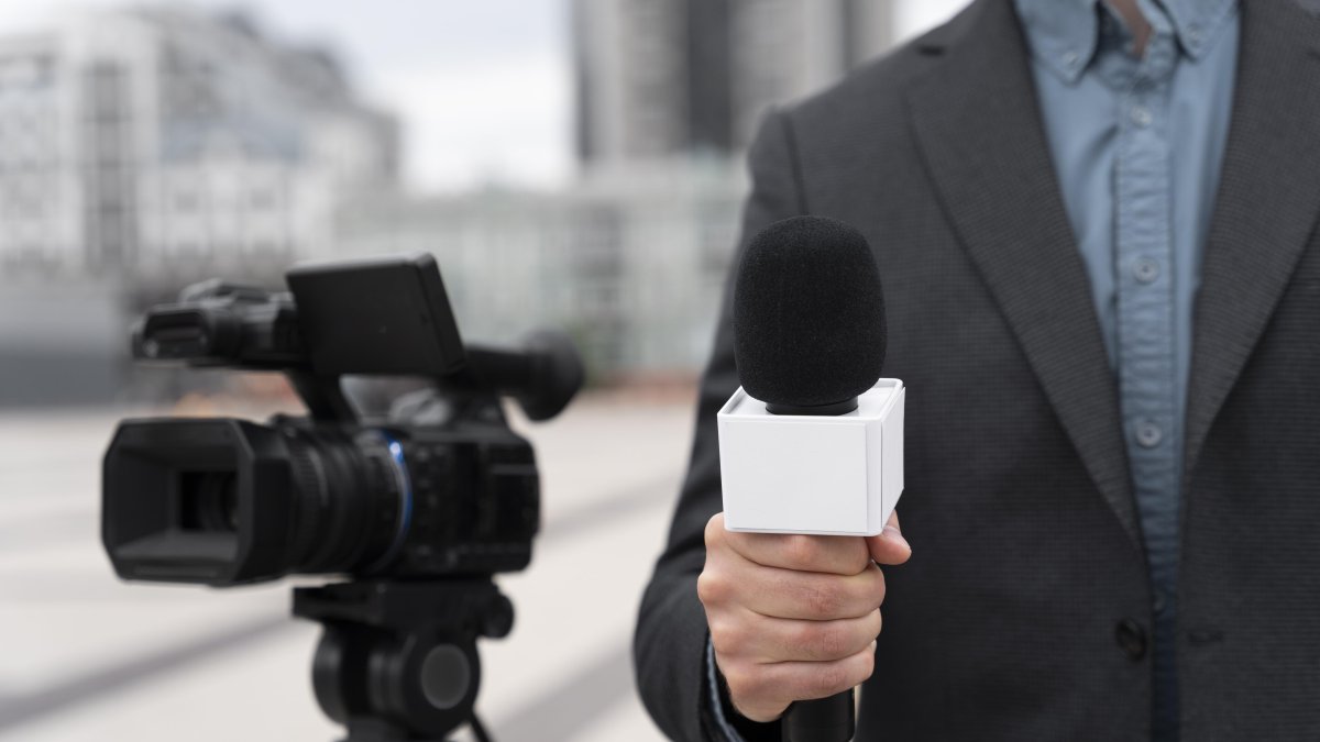 En Quito, amenazan a periodista de RTU en medio de reportaje y todo quedó grabado