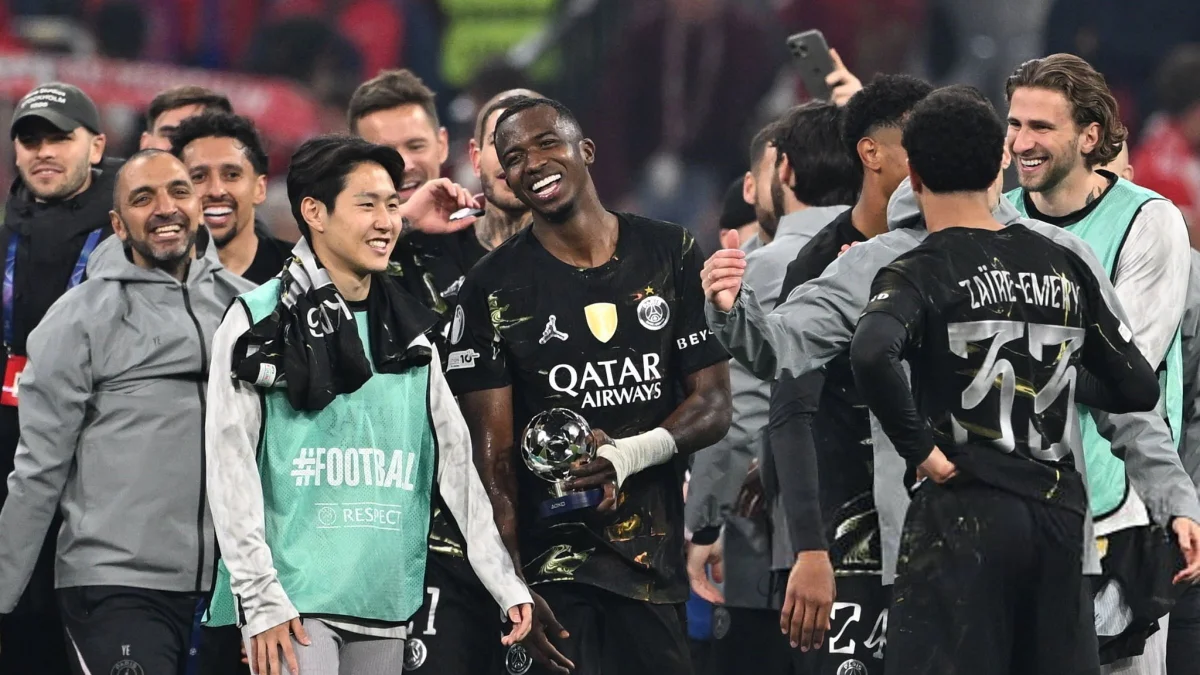 Willian Pacho y la razón por la que no fue convocado por el PSG ante Brest