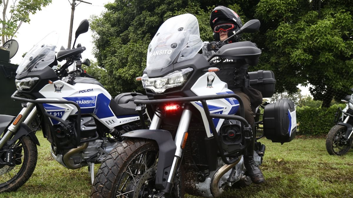 Este es el nuevo equipamiento que recibió la Policía de Ecuador para reforzar la seguridad vial