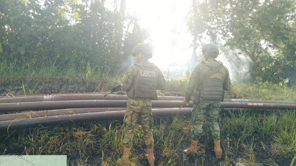 Combustible Ecuador: Ejército halló conexión clandestina en Sucumbíos