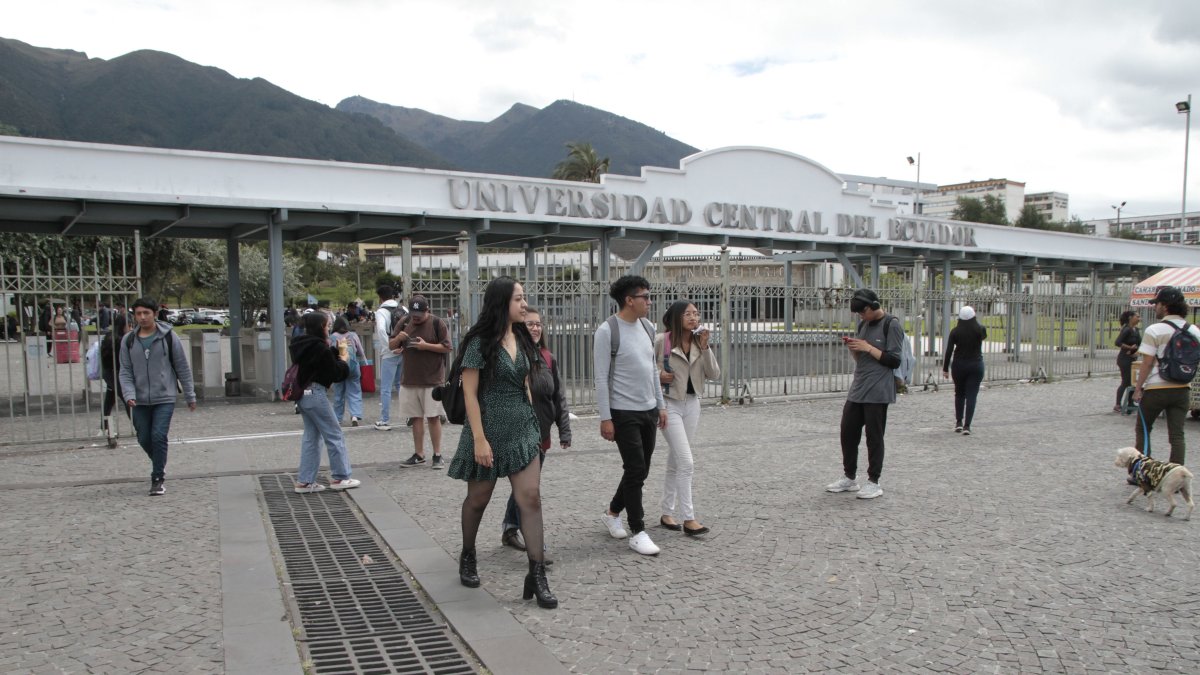 ¿Fraude o abuso? Lo que se investiga en la Universidad Central del Ecuador en Quito
