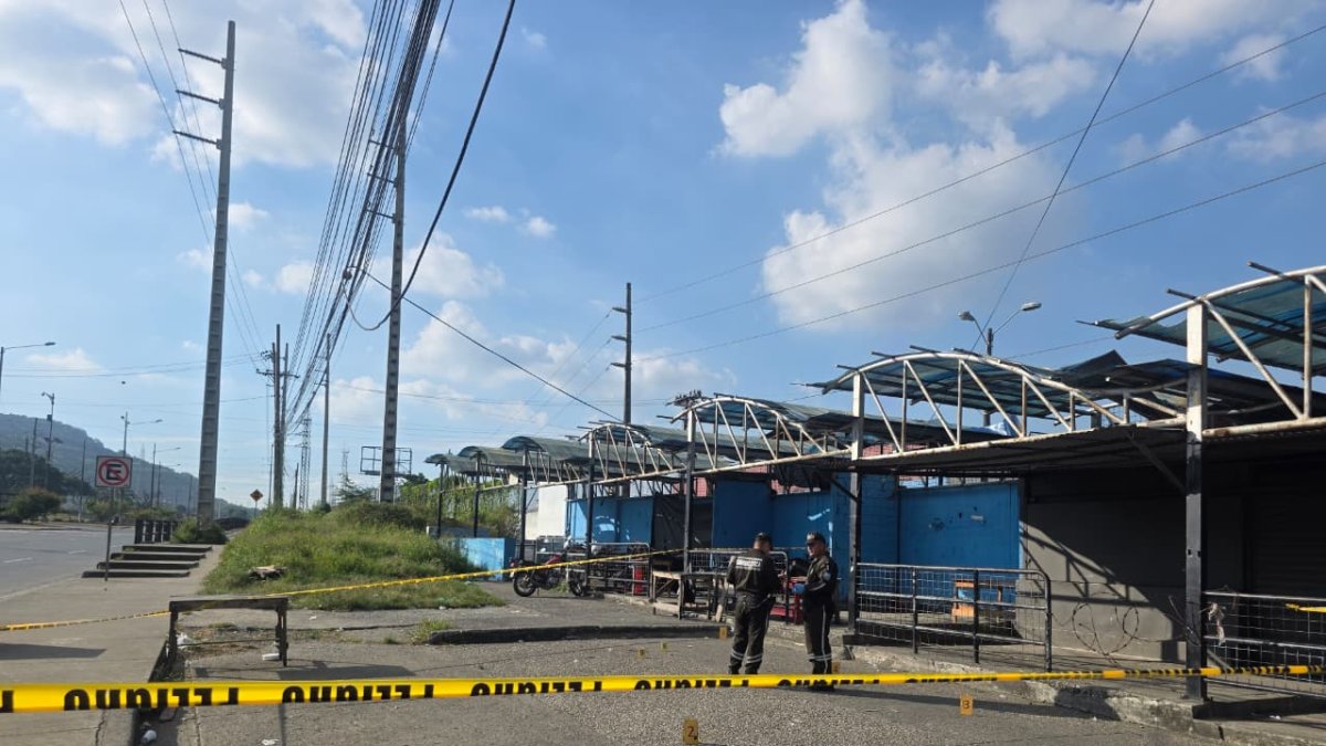 ¿Qué hacían afuera de la Penitenciaría de Guayaquil los dos hombres que fueron baleados?