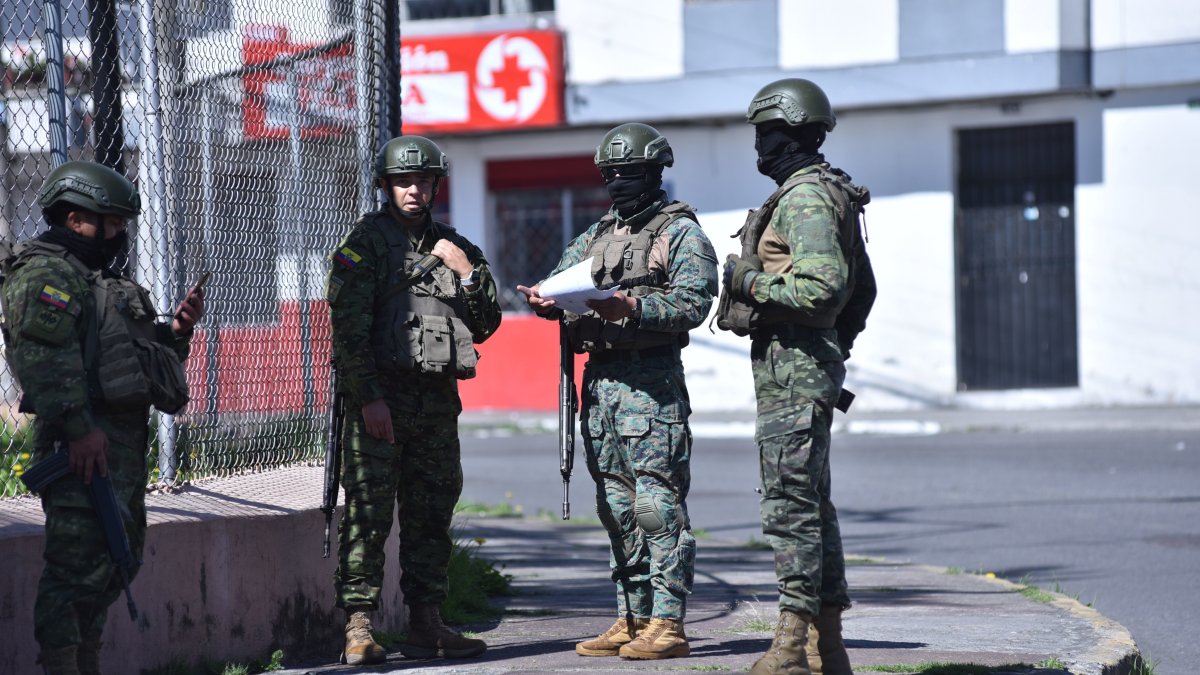 Quito: La percepción del toque de queda en la gente tiene opiniones diferentes a días de terminar