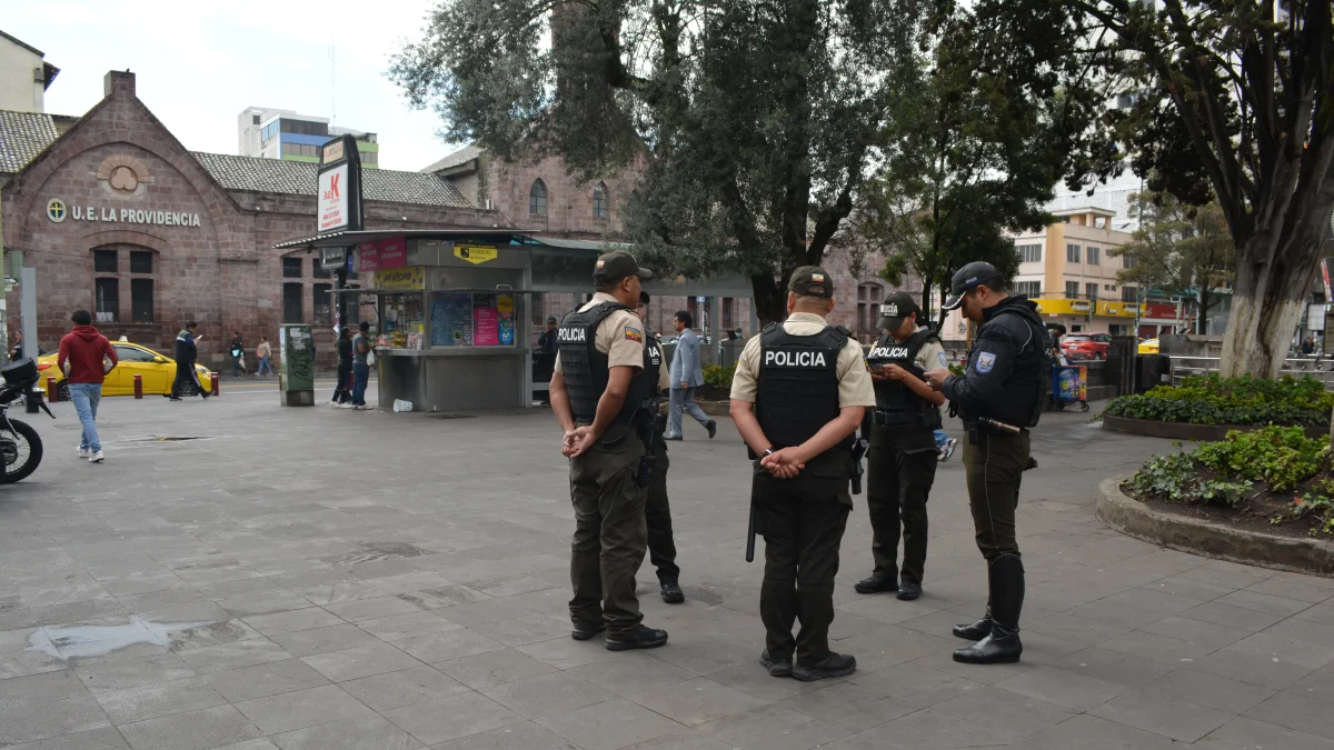 Capturan a tres sospechosos de extorsión en Ambato: uno era adolescente