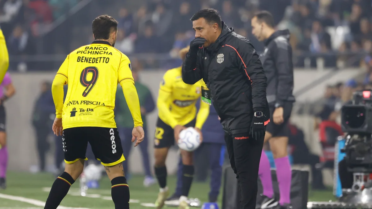 ¿Es César Farías el responsable de la crisis en Barcelona SC?