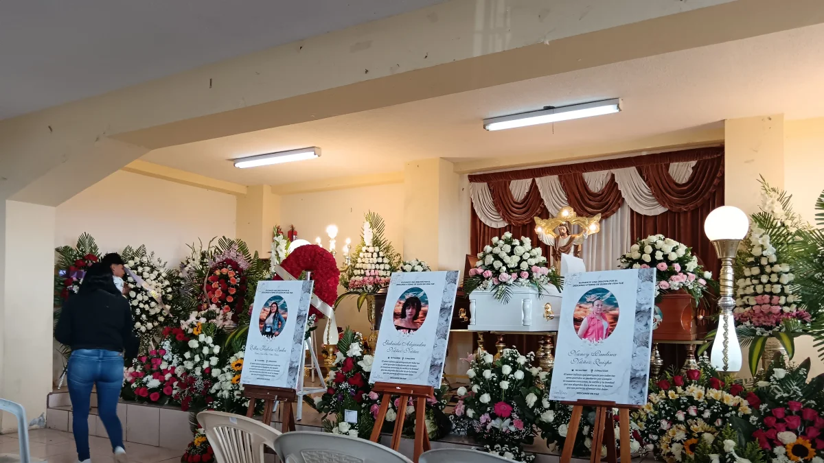 En Puebloviejo aún no se sobreponen del dolor: el último adiós a tres de sus hijas