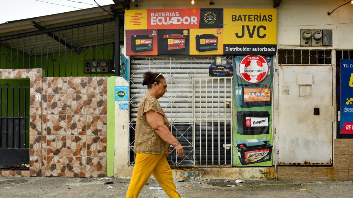 Alerta de explosivos en Guayaquil durante el feriado: así se vivieron los momentos de pánico