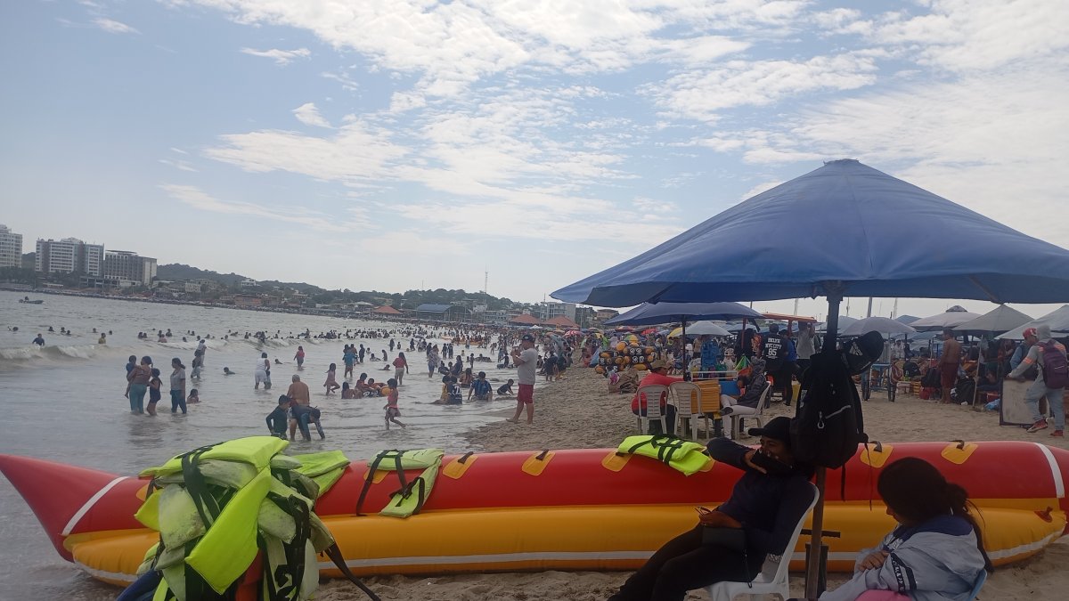 Balance moderado en feriado: Turistas disfrutaron de conciertos, festivales y comidas en la Costa