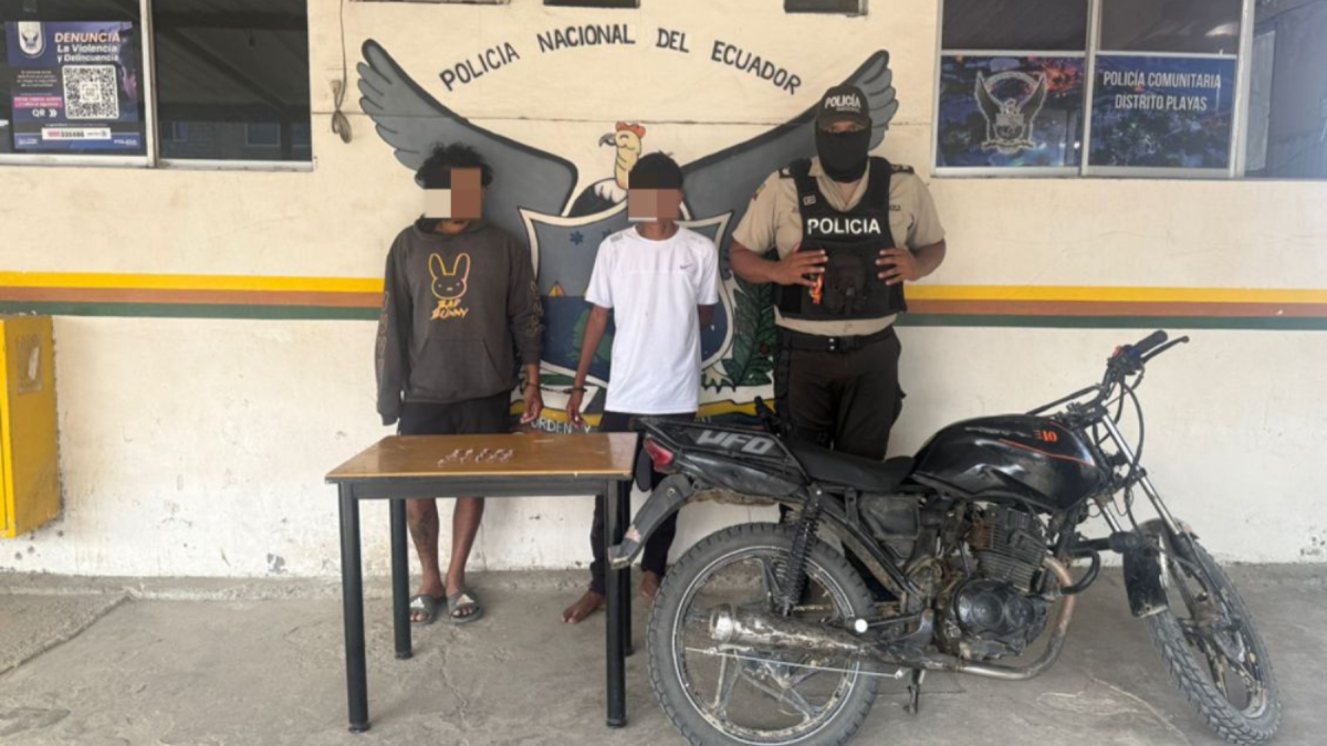 Caen con heroína rumbo a Puerto Engabao: dos detenidos por microtráfico en el cantón Playas