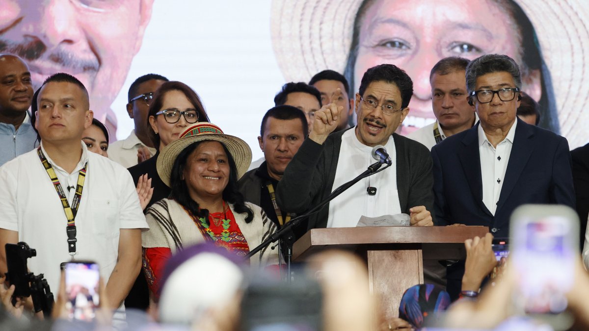 ¿Quién es Iván Cepeda? El filósofo y activista que busca suceder a Petro en Colombia