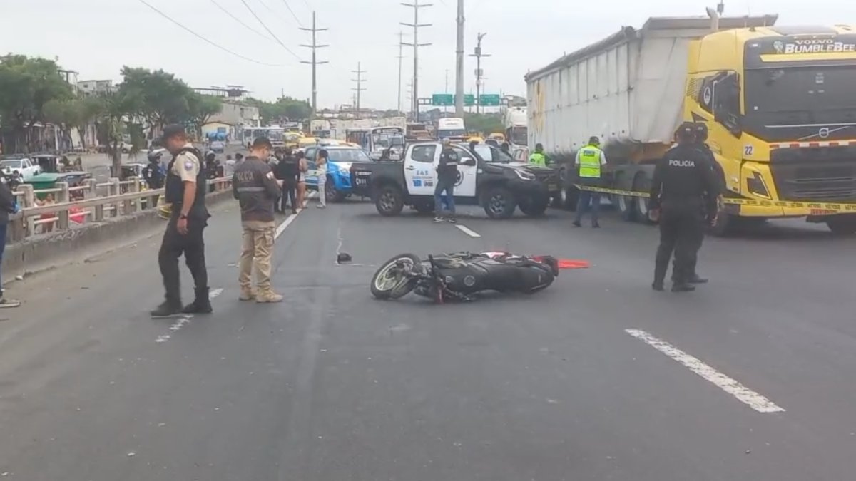 Crimen en la vía Perimetral: Motociclista fue víctima de ataque, ¿a qué se dedicaba?