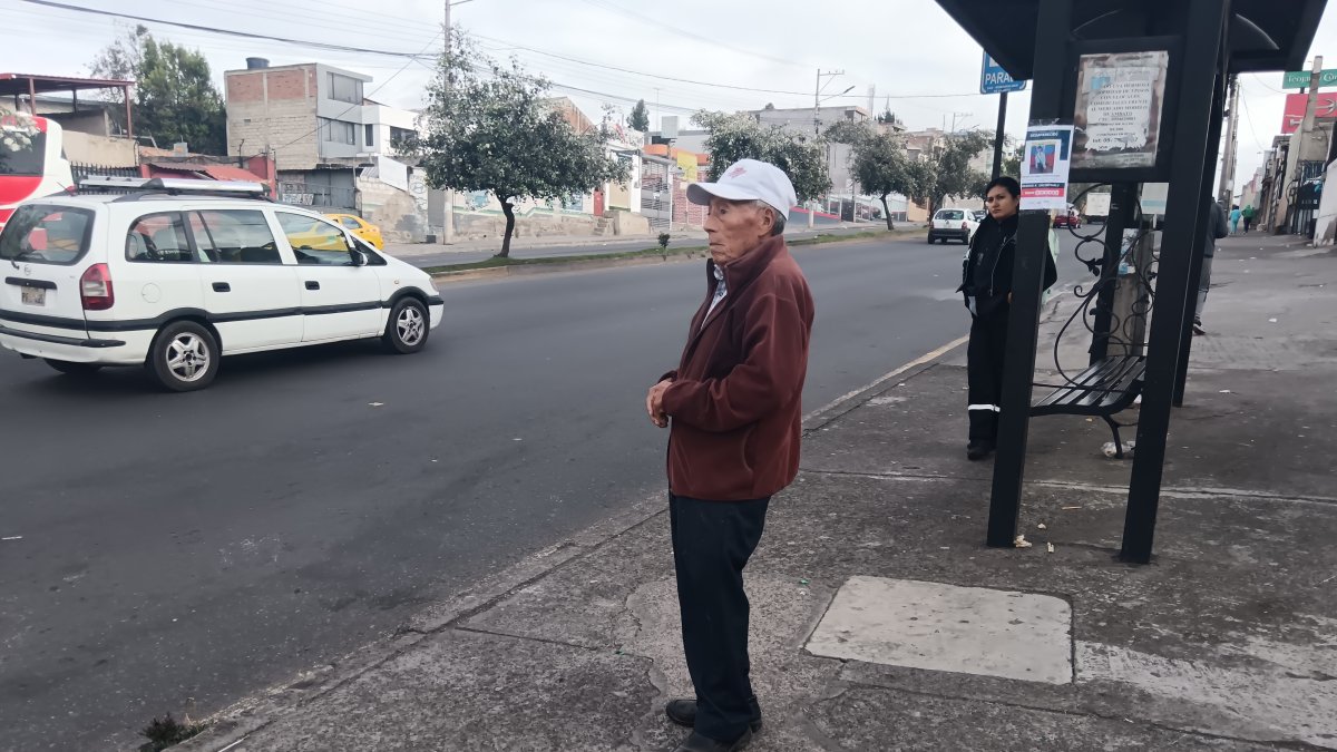“Toca esperar”, dicen los usuarios ante la gran falta de buses en Ambato