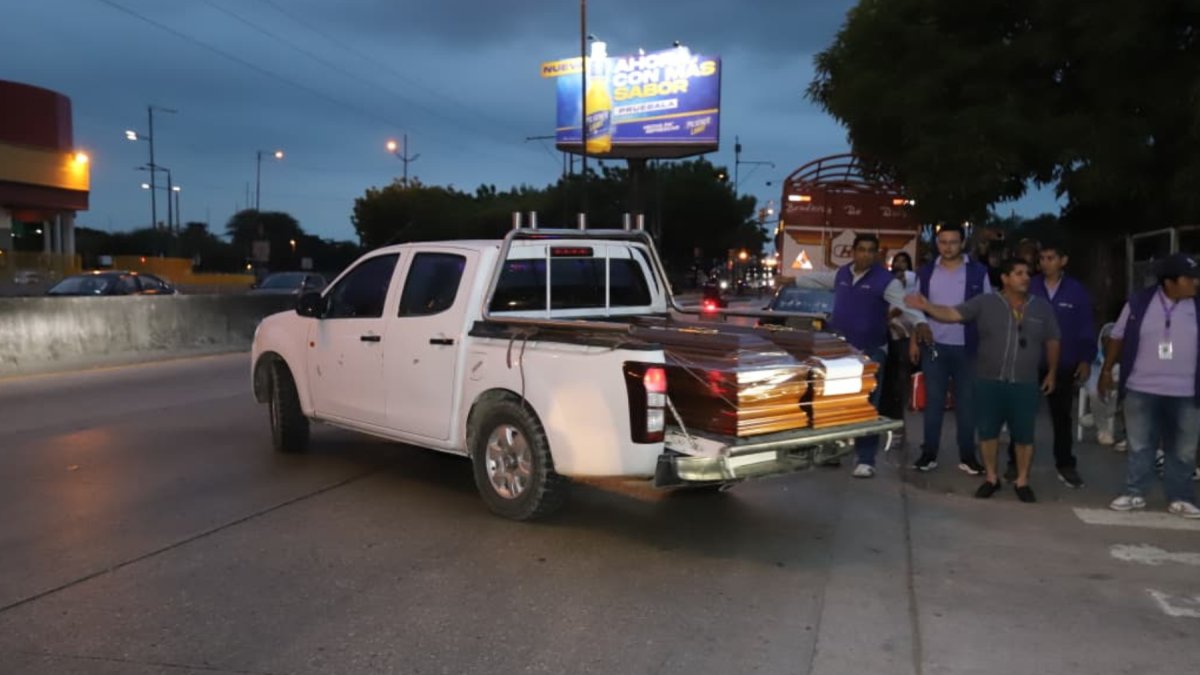 Retiran los cuerpos de los ocho jóvenes desaparecidos en Guayaquil: Serán sepultados en Daule