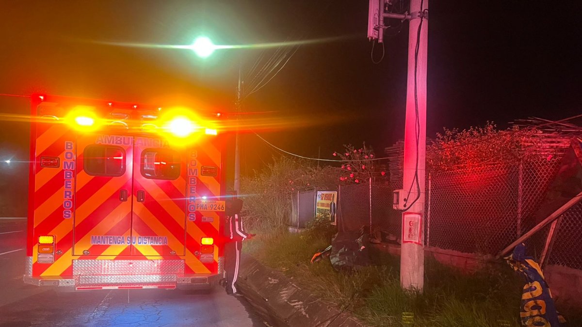 Accidente en Quito: Motociclista murió en la avenida Simón Bolívar y Ruta Viva