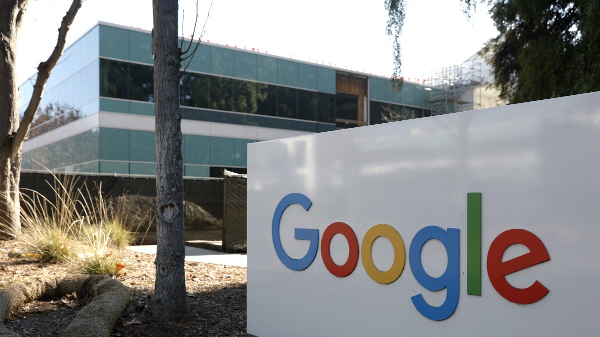 Google lanza 10.000 becas en Inteligencia Artificial: requis