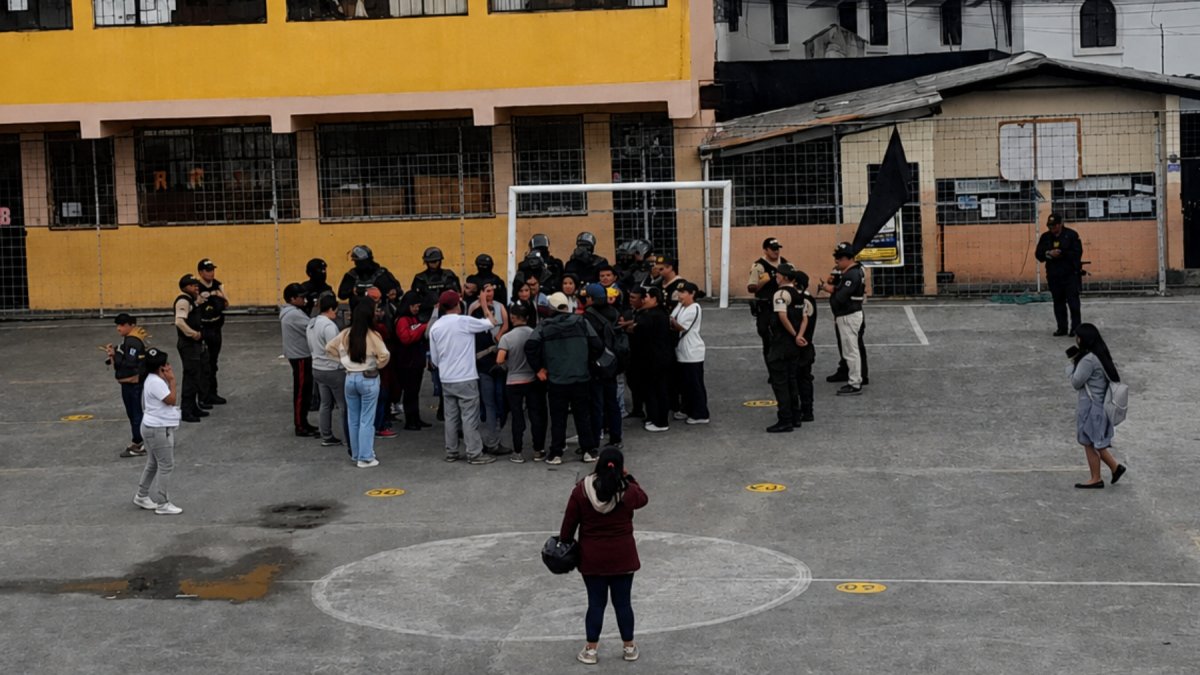 Escándalo en colegio del sur de Quito por presunto