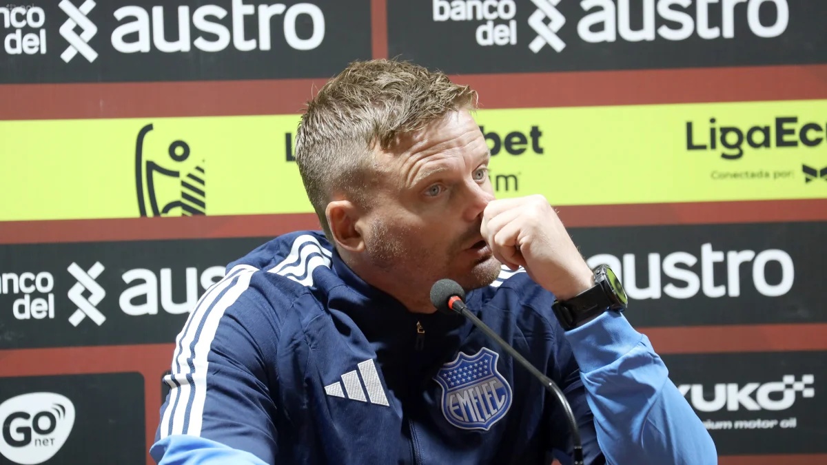 "Es lo que hay": La polémica respuesta de Cristian Nasuti a los hinchas de Emelec tras nueva derrota