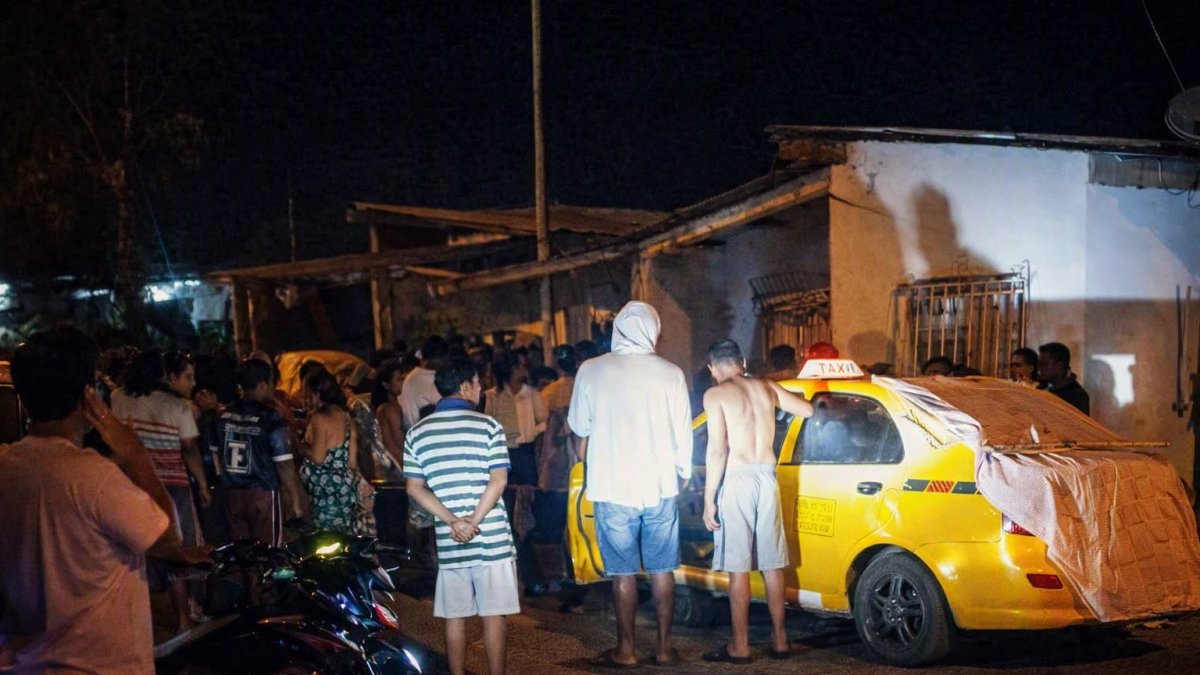 Hallan cuerpo sin vida dentro de taxi robado en la parroquia Anconcito