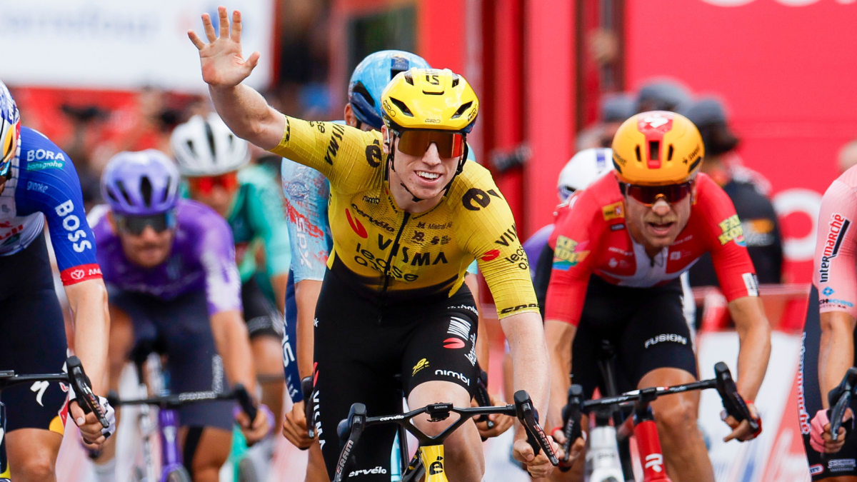 Richard Carapaz holds fourth place overall after Stage 17 of the Vuelta a España