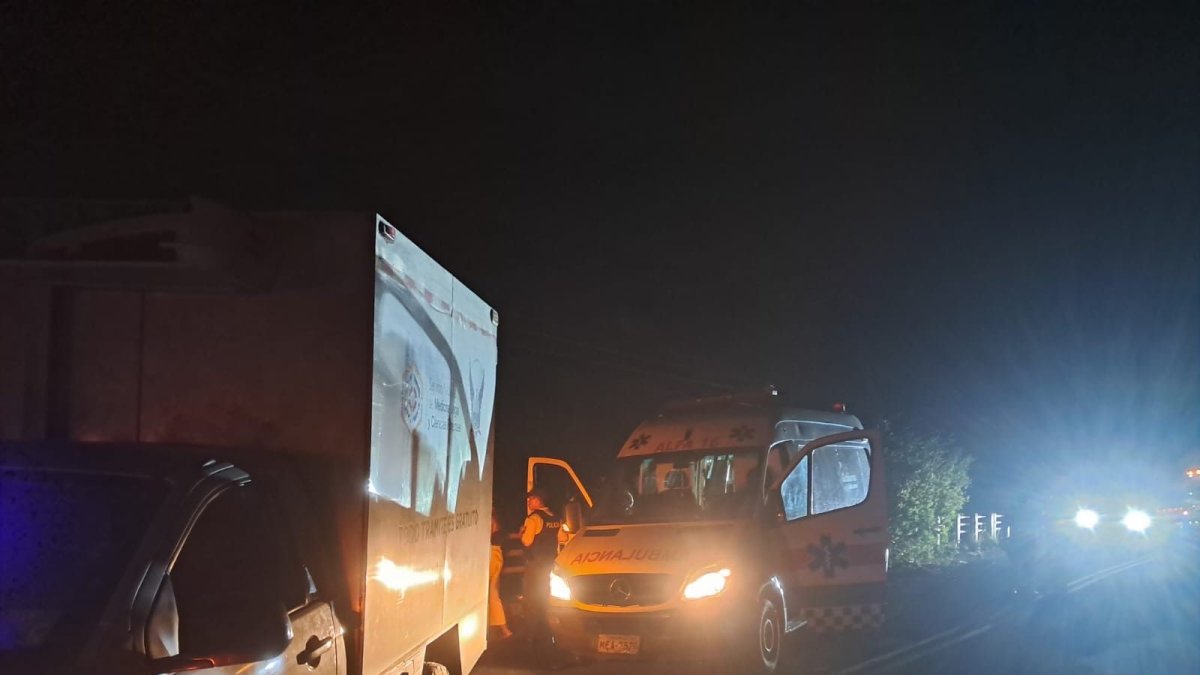 Tragedia en la vía Canoa-Jama: Asesinan a médico rural y conductor de ambulancia tras cumplir emergencia