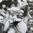 El extenista Andrés Gómez recordó en sus redes sociales su triunfo en el Roland Garros.