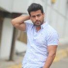  Aunque habla lo estrictamente necesario, el presentador de En Contacto no se calla a la hora de decir las cosas.  