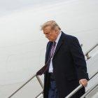 El mandatario habría contraído la enfermedad porque no usaba mascarilla y tampoco lo hacía su asesora, quien días anteriores dio positivo.