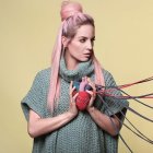 Gabriela Villalba, reconocida por su participación en el desaparecido grupo musiual Kiruba. Ella reside en Australia, con su esposo Marcelo Knez, con quien se casó en 2016. Ella radica en ese país desde inicios de 2020.