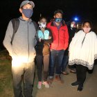 La noticia del macabro hallazgo llegó a oídos de una familia que busca a una mujer desaparecida. No saben si se tratará de los restos de su pariente.