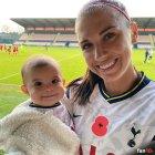 Morgan y su hija Charlie Elena Carrasco, de seis meses de nacida.