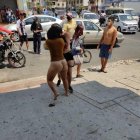 El incidente ocurrió el sábado, en las calles 17 y Letamendi. Al parecer todo ocurrió porque una de ellas ofrecía un servicio por un valor más barato.
