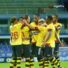 El festejo del gol de Jonatan Álvez en el Capwell.