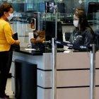 Argentina restringe los vuelos desde algunos países, en previsión de la Covid.