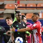 Félix Torres se fue al camerino a llorar luego de recibir insultos racista en México.