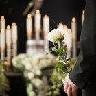 Tras la equivocación la funeraria entregó el cadáver correcto a sus deudos.