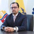 Falconí sale del Ministerio de Salud.