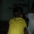 Thiago y su camiseta de Mastriani antes que le den la original.