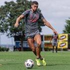 Nixon Molina y Bruno Piñatares entrenando para el partido ante Fluminense.