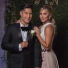 Chyno Miranda junto a su esposa Natasha Araos.