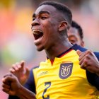 Félix Torres y su  gol, que ‘destapó la lata’ en los minutos finales.