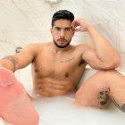 En Twitter también tiene más de 200 mil seguidores.