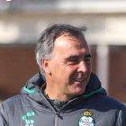 Darwin Quintana, es uruguayo, fue jugador y desde hace varios años es asistente técnico del DT Guillermo Almada.