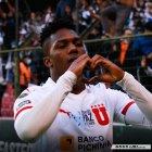 Djorkaeff Reasco la esperanza de gol y fútbol de los Albos.