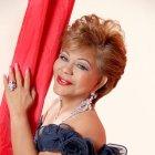 Es una cantante ecuatoriana, también conocida como “La Triunfadora de América”.​