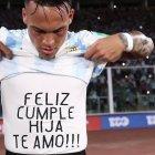 Lautaro Martínez de Argentina celebra un gol, en un partido de las eliminatorias sudamericanas para el Mundial de Catar 2022 entre Argentina y Colombia