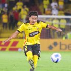 Isaac Delgado, con 19 años, tuvo su bautizo con Barcelona en la Sudamericana.