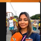 La reportera de La Radio Redonda, Xiomara de la Torre (d), denunció haber sufrido un acto de acoso sexual afuera del estadio Monumental.